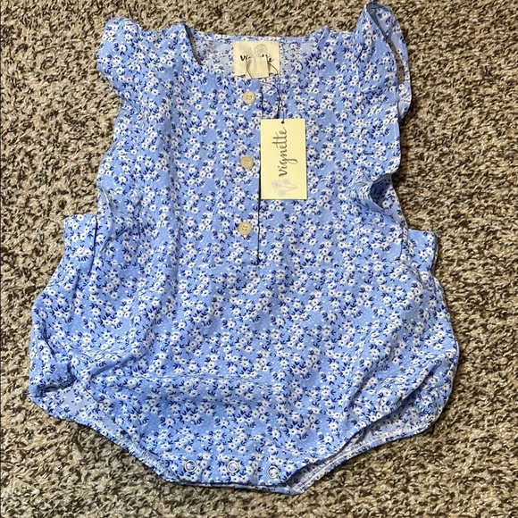 NWT Vignette Megan Bubble Romper Blue and White Floral - Picture 2 of 8